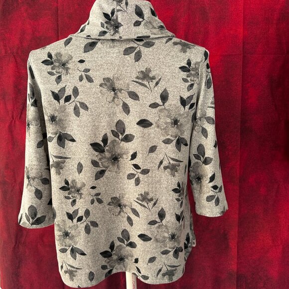 CROFT & BARROW WOMEN'S GRAYFLORAL COWL NECK PULLOVE SWEATER, MEDIUM, 3/4 SLEEVE - Picture 4 of 9